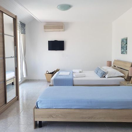 Malibu Studios & Apartments Lászi Kültér fotó